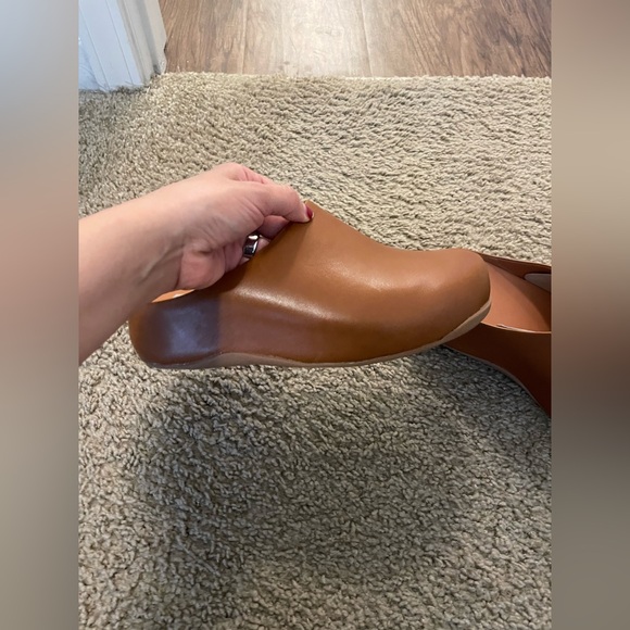 Fitflop Leather Clogs - Picture 4 of 6